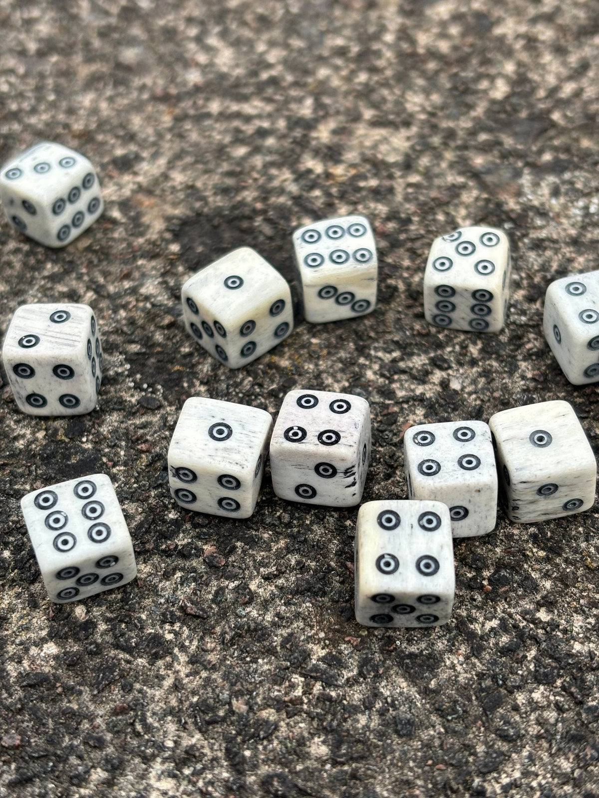 Bone Dice — Viking & Medieval, Hand-Carved - Bushman Survival