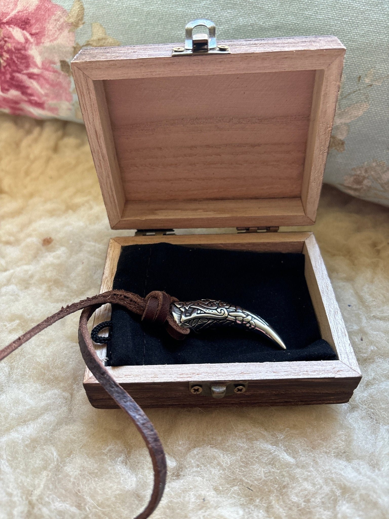 Fenrir’s Tooth Steel Viking Necklace - Bushman Survival
