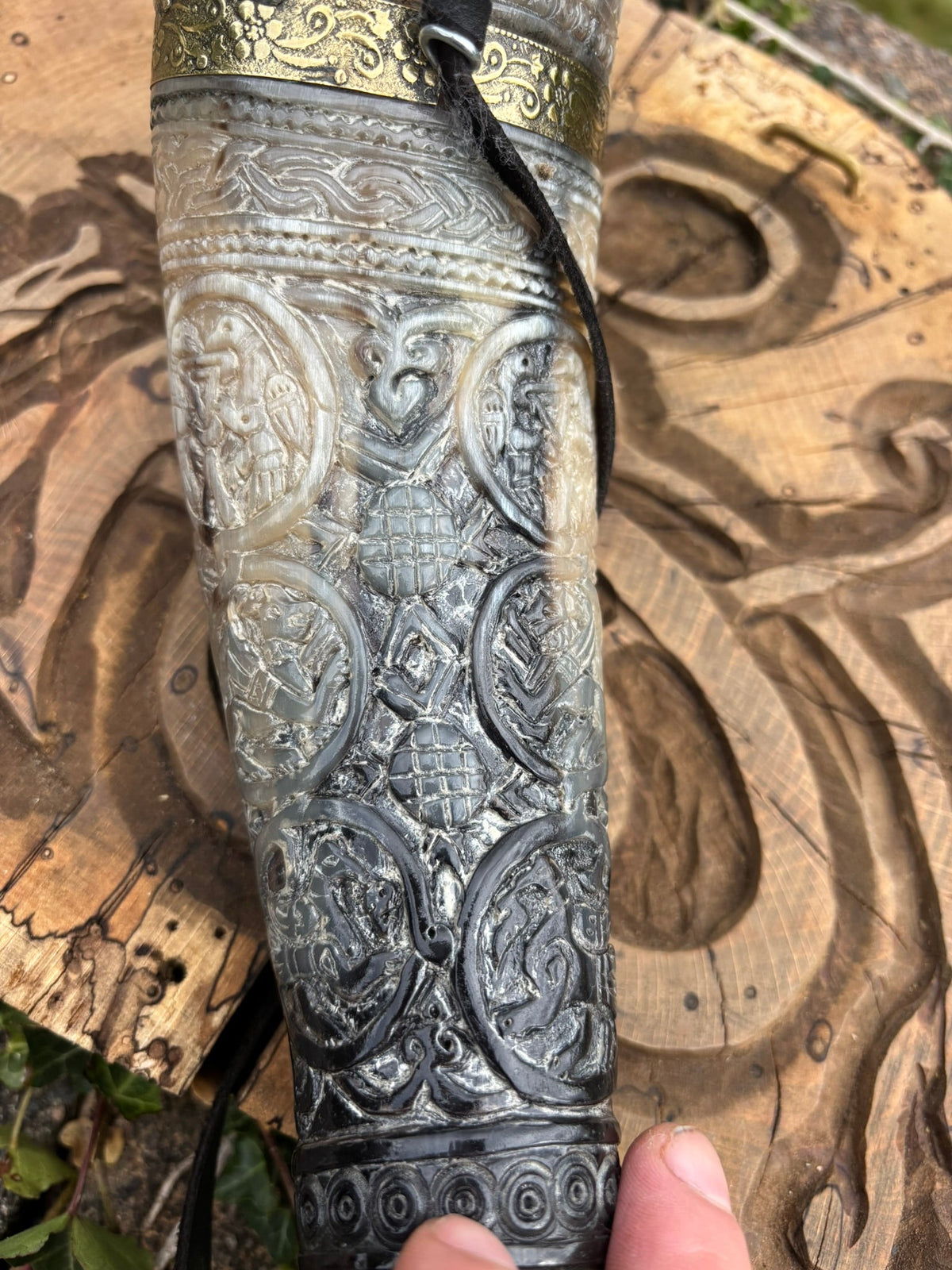 Viking Blowing Horn — Oliphant Replica Carving - Bushman Survival