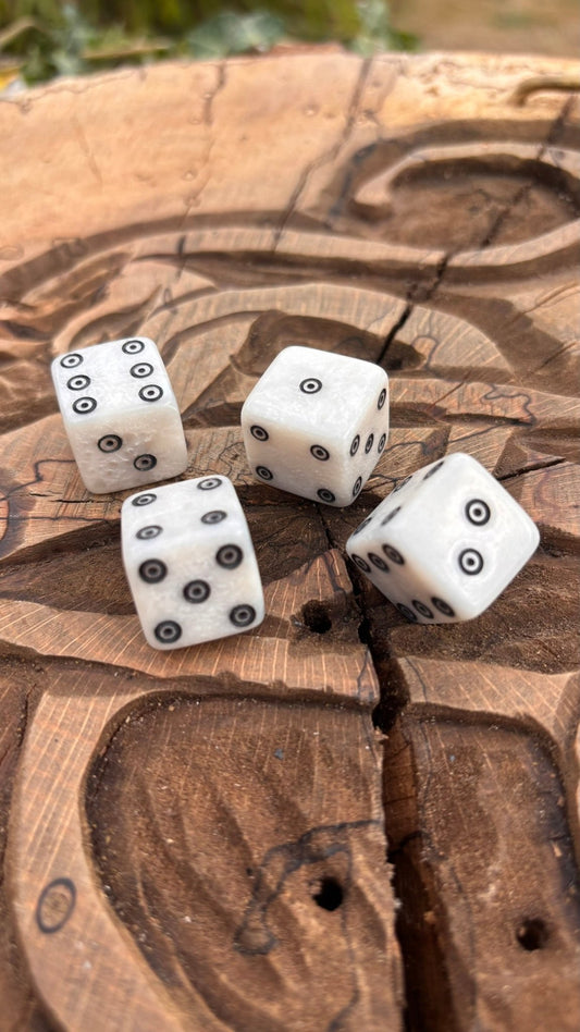 Viking Dice — Ring and Dot Design, Resin (Vegan Friendly) - Bushman Survival