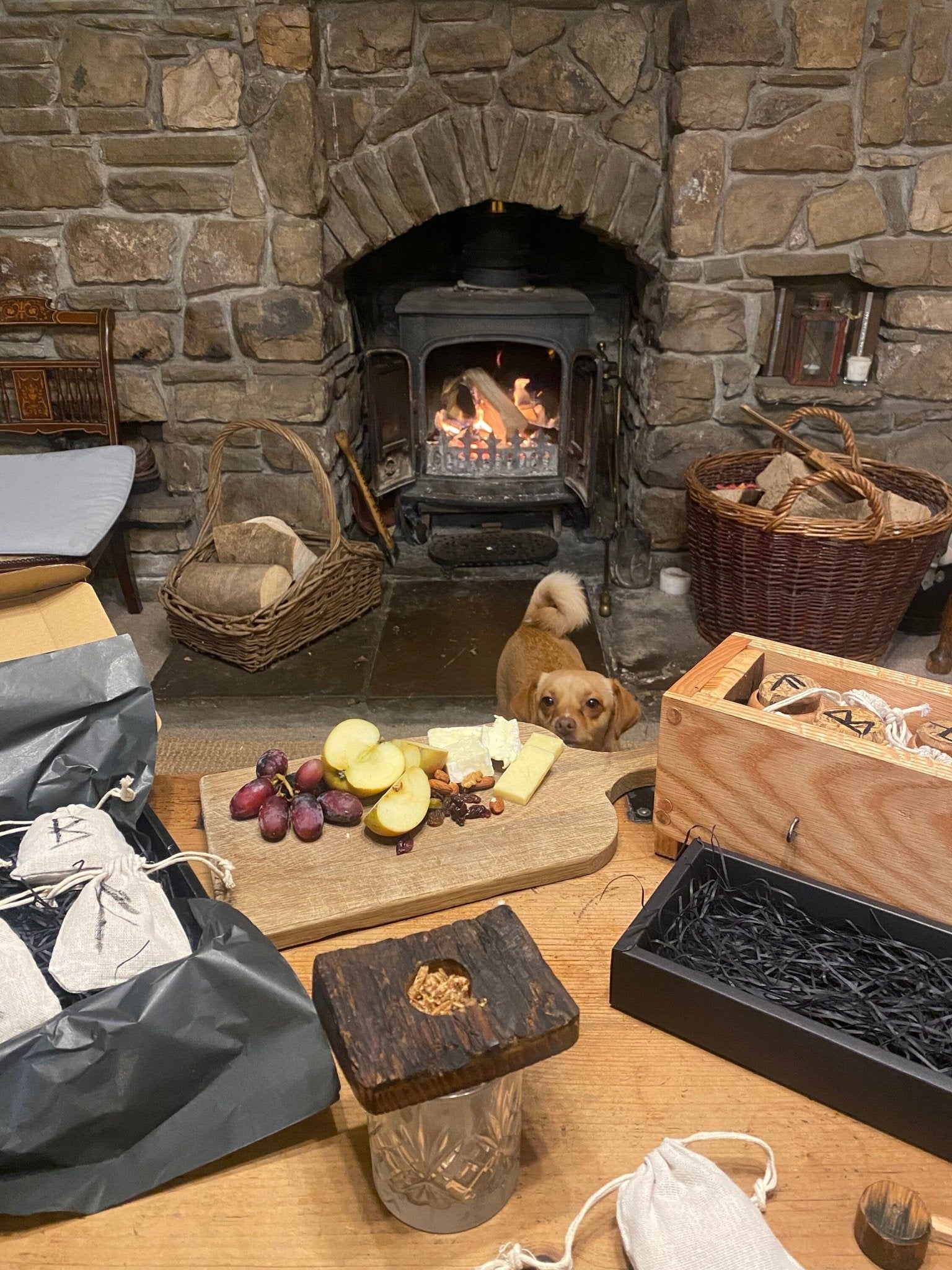 Whiskey Smoker Kit - Made from a 20 year old whiskey barrel - Cocktail, Gin, Vodka Smoker - Bushman Survival