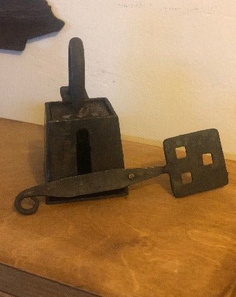 Birca Viking Padlock — Medieval Spring Lock - Bushman Survival