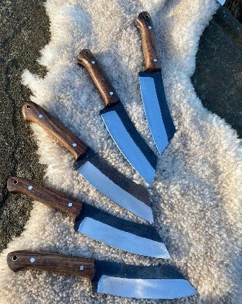 Serpents Breath Modern Seax bushcraft knife D2 steel curved blade
